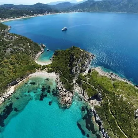 Кемпинг Fox Caravan *